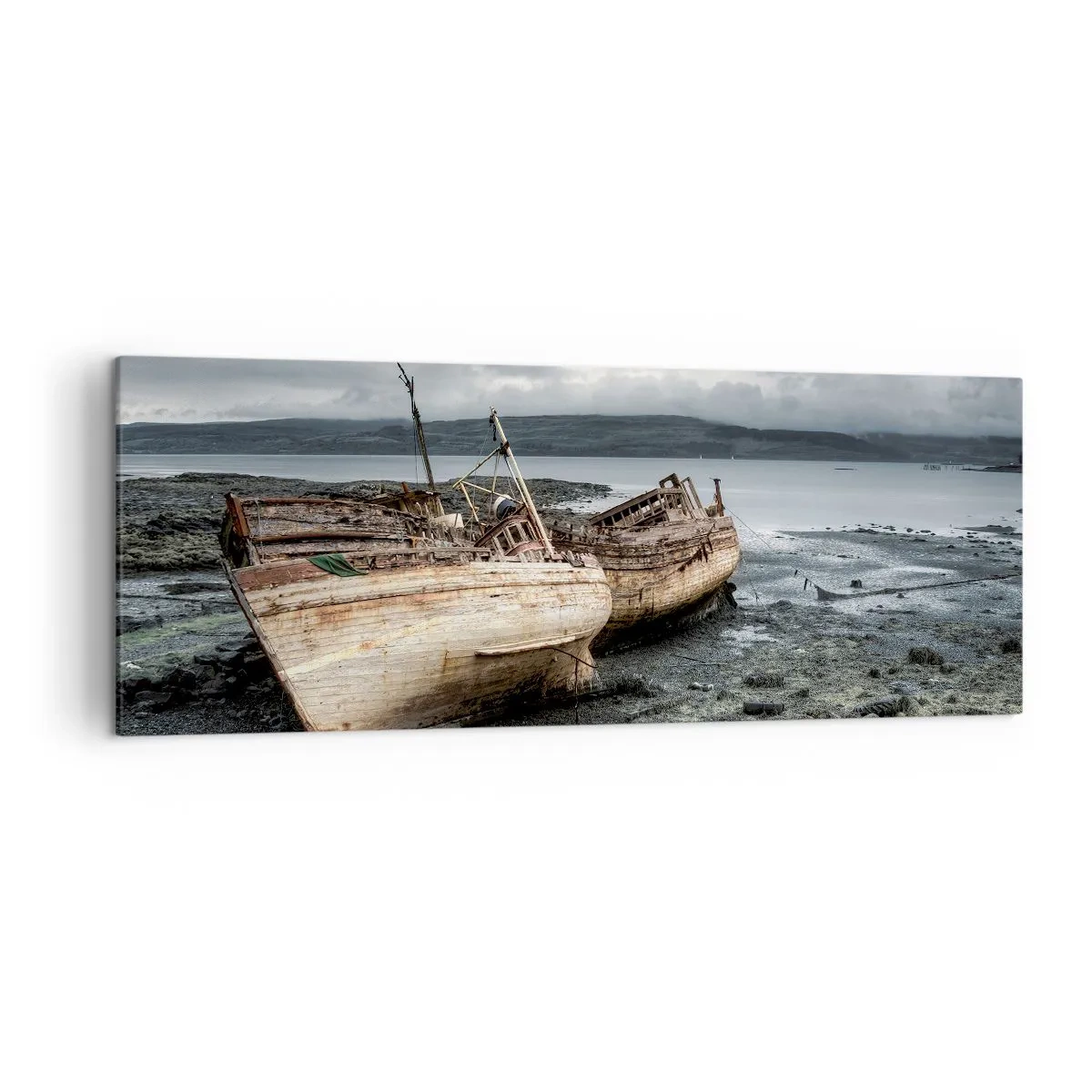 Cuadro sobre lienzo - Impresión de Imagen - Barcos abandonados en la orilla en una escena lluviosa - 140x50cm - Muestra de un trabajo dignamente realizado - Decoración de pared moderna para salón y dormitorio ARTTOR