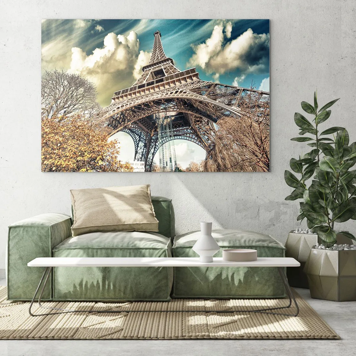 Cuadro sobre vidrio - Impresiones sobre Vidrio - La Torre Eiffel en un paisaje otoñal contra un cielo dinámico. - 100x70cm - Y en París, en otoño... - Decoración de pared moderna para salón y dormitorio ARTTOR