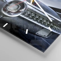 Esfera sin numeración, con rayas