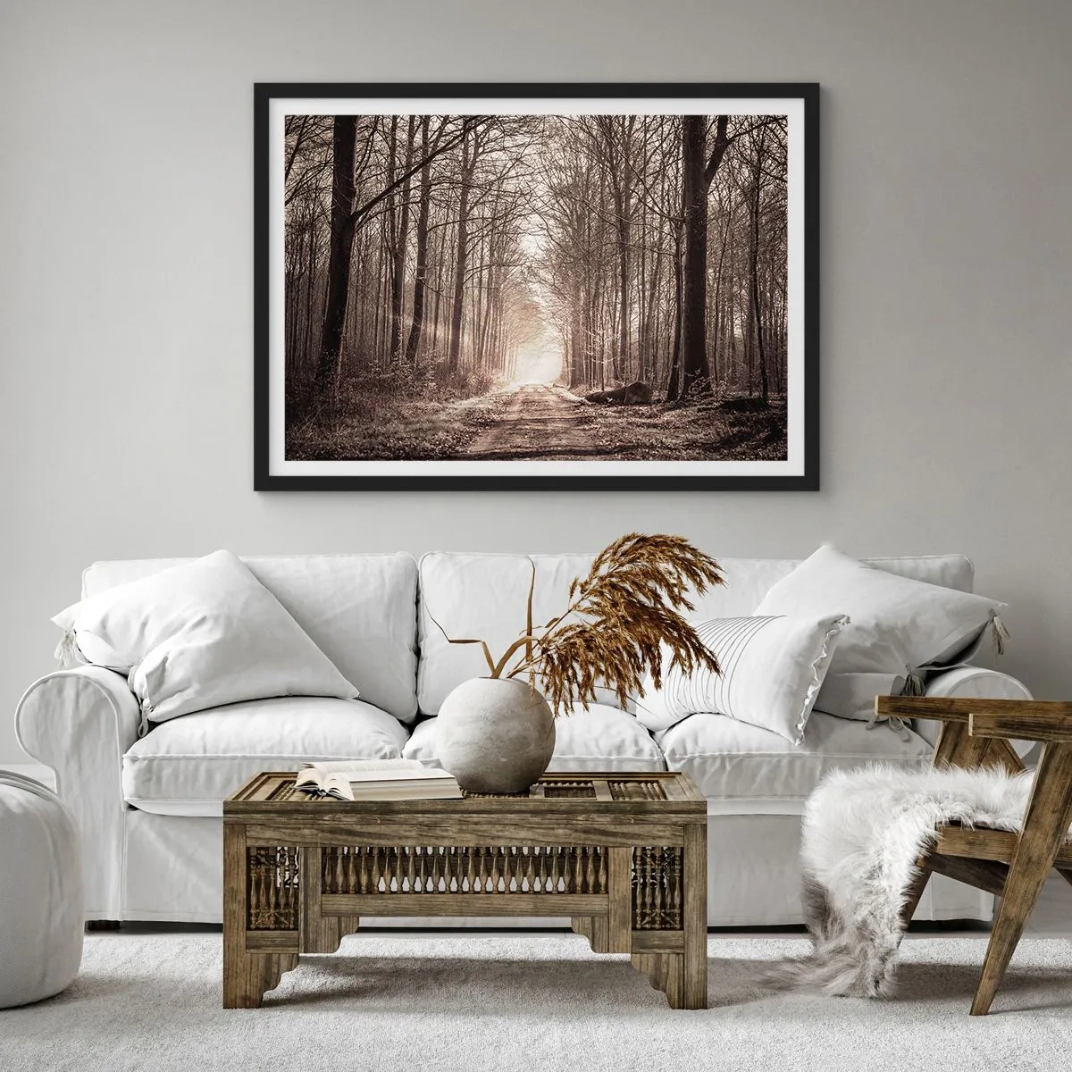 Póster en marco negro - Un sendero forestal entre árboles en tonos sepia. - 70x50cm - La catedral del bosque - Decoración de pared moderna para salón y dormitorio ARTTOR