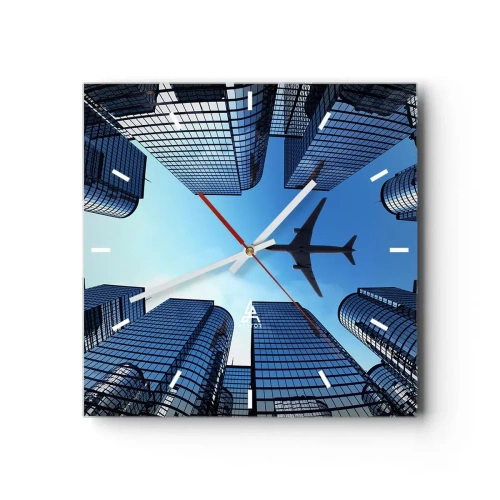 Reloj de pared - Reloj de vidrio - Un avión volando sobre modernos rascacielos en el centro de la ciudad. - 30x30cm - La vista desde el abismo de cristal - Decoración de pared moderna para salón y dormitorio ARTTOR