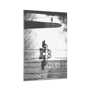 Cuadro sobre vidrio - Impresiones sobre Vidrio - Silueta en blanco y negro de un ciclista en una calle mojada - 70x100cm - Adelante, a través de la ciudad - Decoración de pared moderna para salón y dormitorio ARTTOR