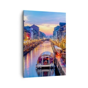 Cuadro sobre lienzo - Impresión de Imagen - Un canal con iluminación rodeado de edificios coloridos. - 50x70cm - Una noche de luz y diversión - Decoración de pared moderna para salón y dormitorio ARTTOR