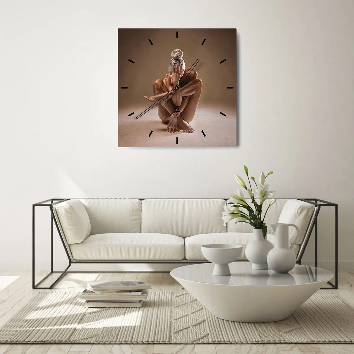 Reloj de pared - Reloj de vidrio - Silueta artística de una mujer sobre un fondo beige. - 30x30cm - Unidad de cuerpo y espíritu - Decoración de pared moderna para salón y dormitorio ARTTOR