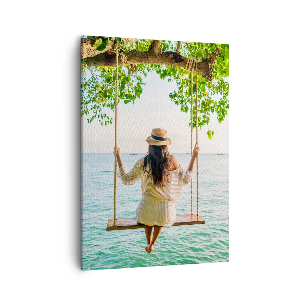 Cuadro sobre lienzo - Impresión de Imagen - Mujer en un columpio junto al mar en un paisaje tropical - 50x70cm - La vida es bella - Decoración de pared moderna para salón y dormitorio ARTTOR