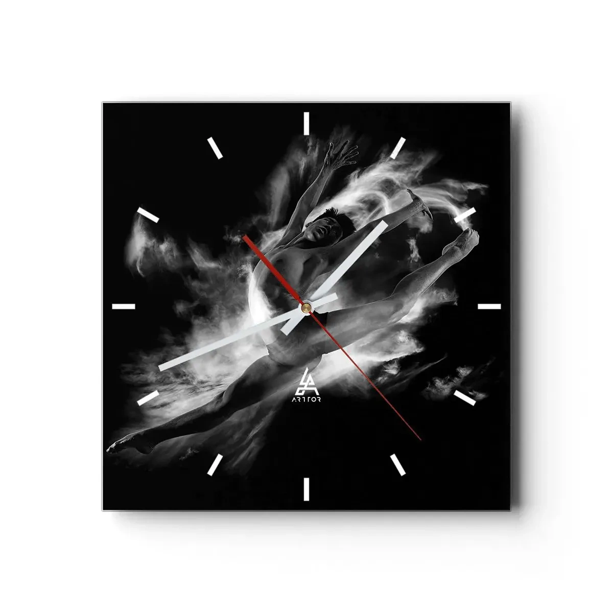 Reloj de pared - Reloj de vidrio - Una bailarina en una pose dinámica sobre un fondo negro. - 30x30cm - El arte del vuelo - Decoración de pared moderna para salón y dormitorio ARTTOR