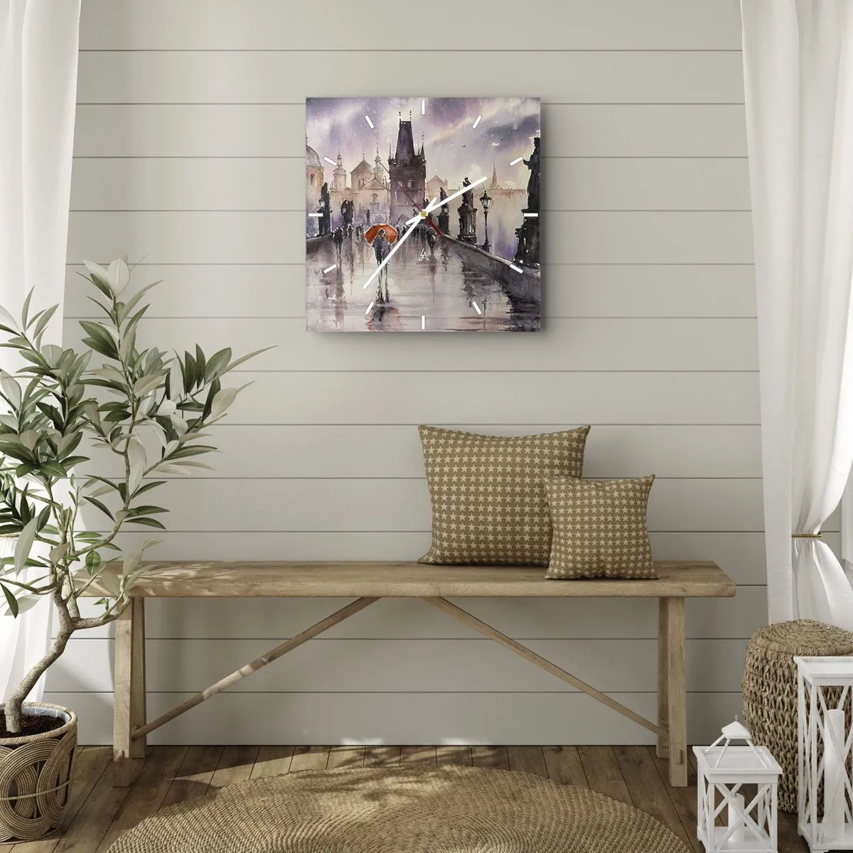 Reloj de pared - Reloj de vidrio - Vista romántica de un puente con un paraguas con el telón de fondo de una ciudad al atardecer. - 30x30cm - La gente no cambia - Decoración de pared moderna para salón y dormitorio ARTTOR