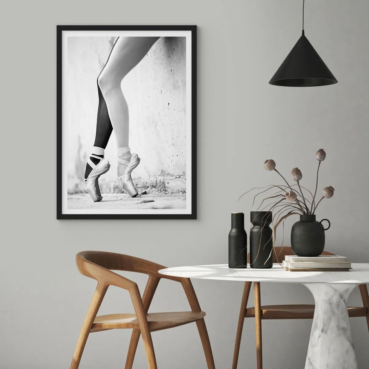 Póster en marco negro - Bailarina, ¡voila! - 70x100 cm