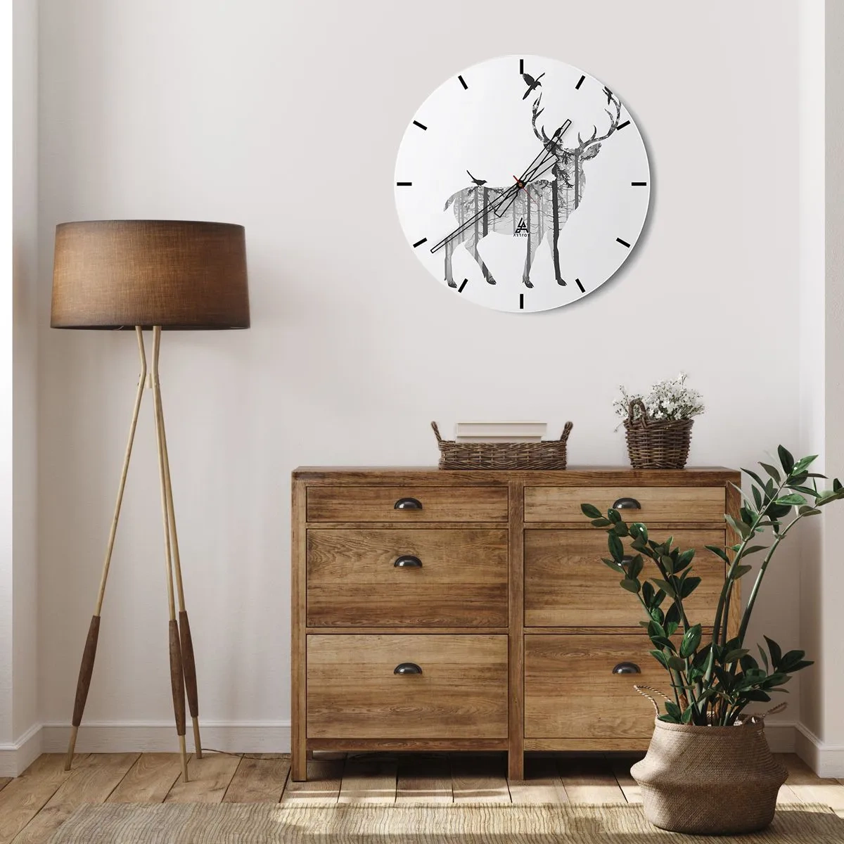 Reloj de pared - Reloj de vidrio - Silueta de un ciervo con motivos de bosque y aves. - 30x30cm - El buen espíritu del bosque - Decoración de pared moderna para salón, cocina y dormitorio ARTTOR