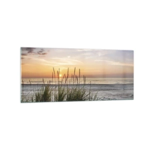Cuadro sobre vidrio - Impresiones sobre Vidrio - Una playa de arena al atardecer con césped al fondo. - 120x50cm - Mira, piensa, siente - Decoración de pared moderna para salón y dormitorio ARTTOR