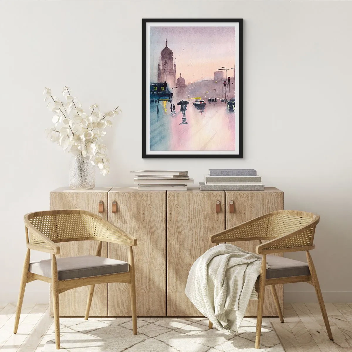 Póster en marco negro - Escena de la ciudad con siluetas de personas y luces en la niebla de la lluvia. - 50x70cm - En una niebla lluviosa - Decoración de pared moderna para salón y dormitorio ARTTOR
