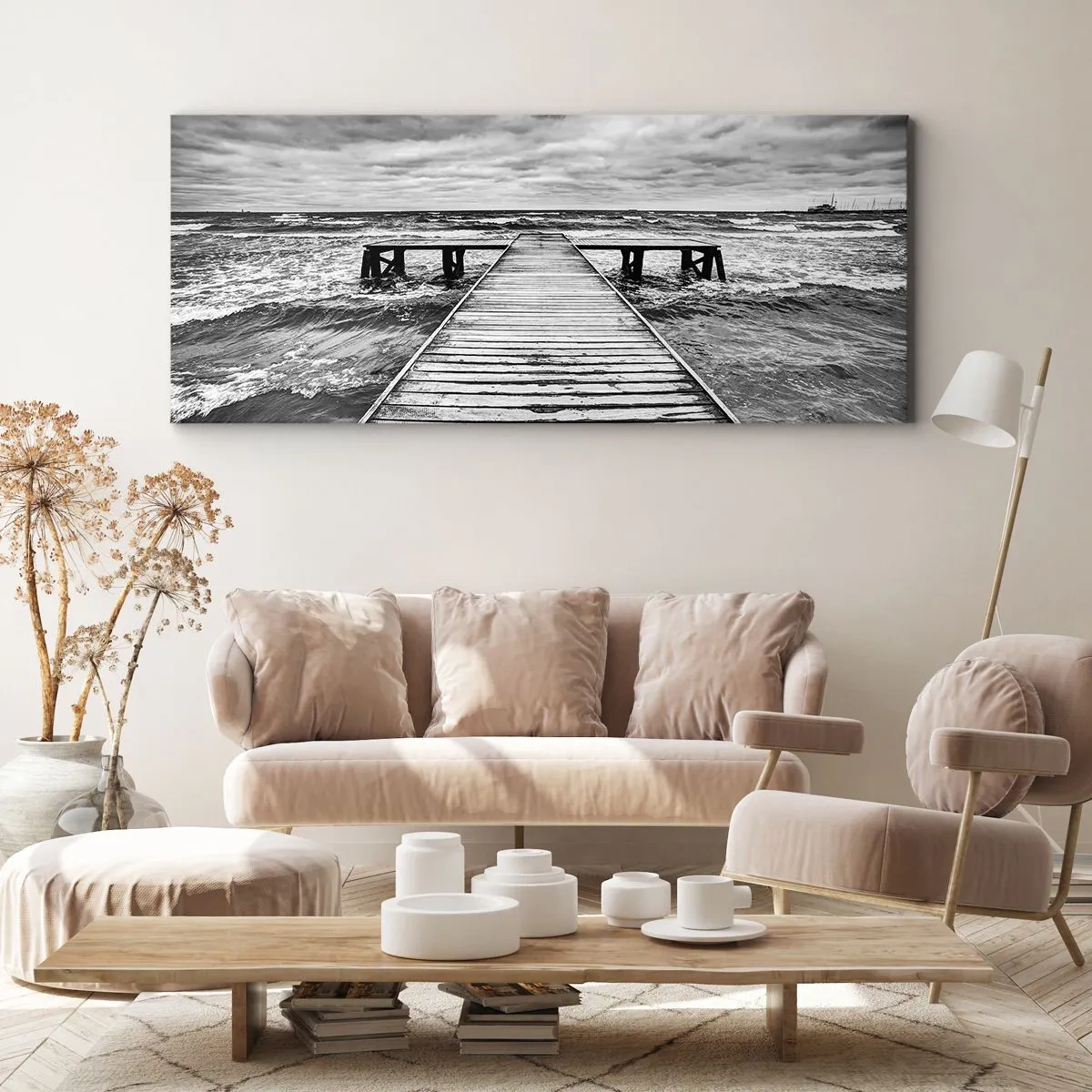Cuadro sobre lienzo - Impresión de Imagen - Una vista en blanco y negro de un embarcadero de madera sobre un mar tempestuoso. - 140x50cm - Estoy esperando que sople el viento... - Decoración de pared moderna para salón y dormitorio ARTTOR