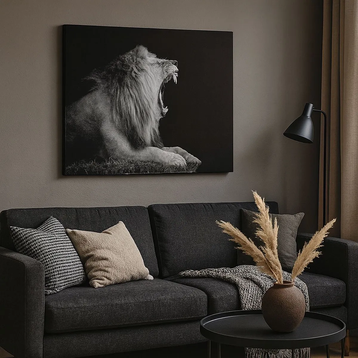 Cuadro sobre lienzo - Impresión de Imagen - Un león rugiente sobre un fondo negro en tonos blanco y negro. - 70x50cm - Sin duda alguna - Decoración de pared moderna para salón y dormitorio ARTTOR