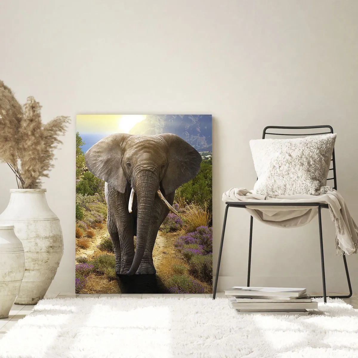 Cuadro sobre vidrio - Impresiones sobre Vidrio - Un elefante frente a un paisaje montañoso al atardecer. - 50x70cm - Este es el aspecto del Edén - Decoración de pared moderna para salón y dormitorio ARTTOR