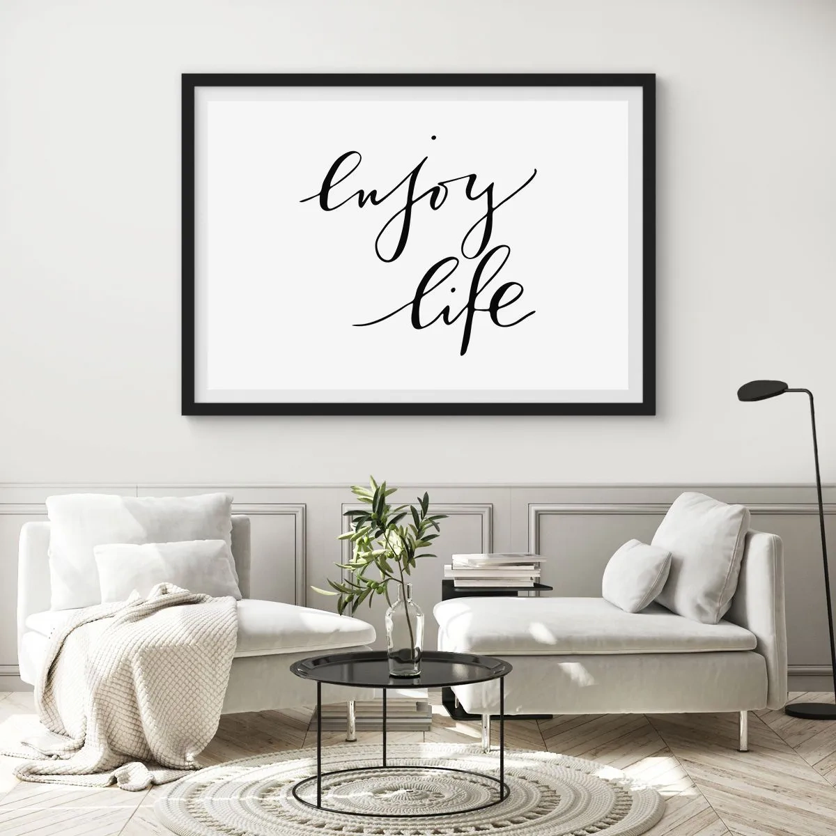 Póster en marco negro - La cita "disfruta la vida" en caligrafía negra sobre fondo blanco. - 70x50cm - Nada que añadir... - Decoración de pared moderna para salón y dormitorio ARTTOR