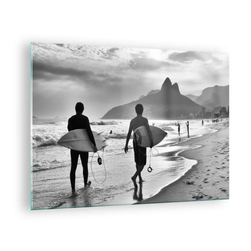 Cuadro sobre vidrio - Impresiones sobre Vidrio - Surfistas en la playa con tablas, composición en blanco y negro. - 70x50cm - Samba para una ola - Decoración de pared moderna para salón y dormitorio ARTTOR