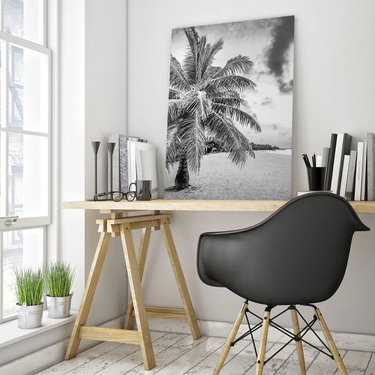 Cuadro sobre vidrio - Impresiones sobre Vidrio - Una palmera blanca y negra en una playa vacía con un cielo nublado. - 50x70cm - Anhelo de soledad.... - Decoración de pared moderna para salón y dormitorio ARTTOR
