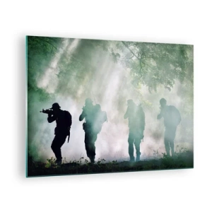 Cuadro sobre vidrio - Impresiones sobre Vidrio - Un grupo de soldados en humo, caminando por el bosque, en alerta máxima. - 70x50cm - Uno para todos... - Decoración de pared moderna para salón y dormitorio ARTTOR