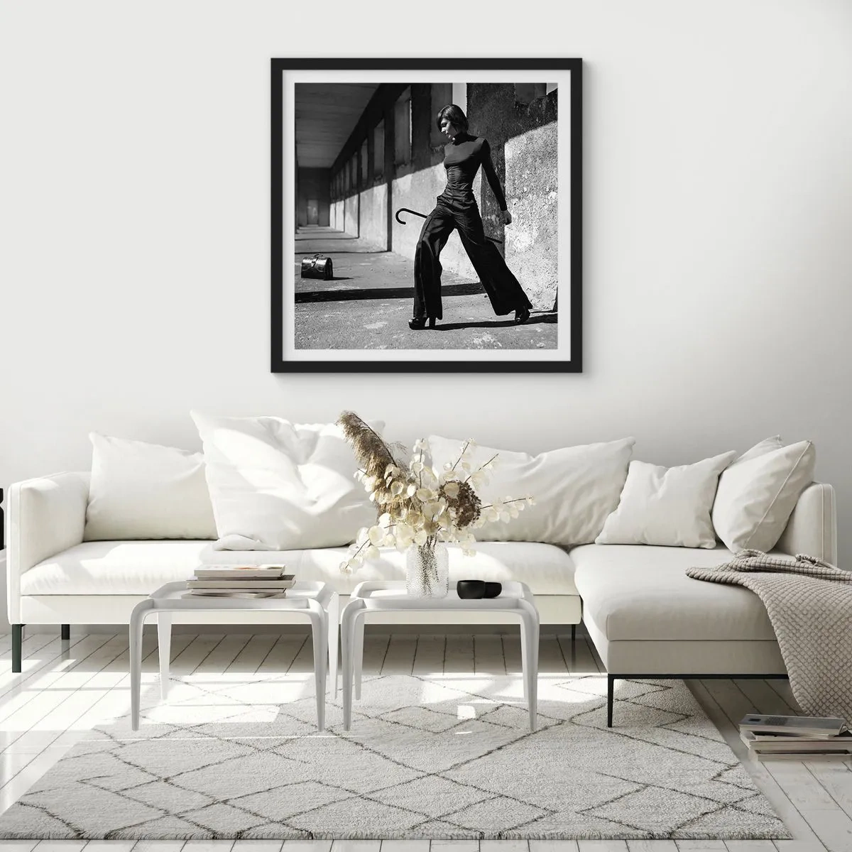 Póster en marco negro - Elegancia urbana - 30x30 cm