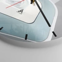 Esfera sin numeración, con rayas