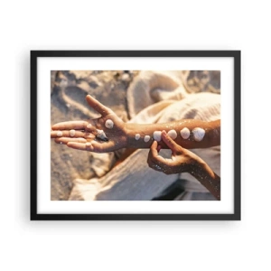 Póster en marco negro - La belleza al alcance de la mano - 50x40 cm