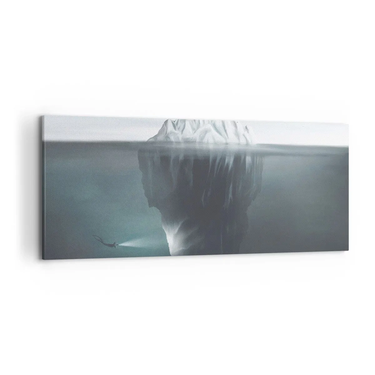 Cuadro sobre lienzo - Impresión de Imagen - Un iceberg en el agua con un buzo y un reflector debajo de la superficie. - 120x50cm - Misterio submarino - Decoración de pared moderna para salón y dormitorio ARTTOR