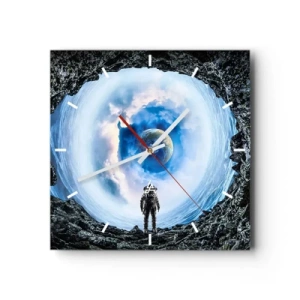 Reloj de pared - Reloj de vidrio - Astronauta frente a un paisaje espacial con la Tierra al fondo - 30x30cm - No muy lejos de casa - Decoración de pared moderna para salón y dormitorio ARTTOR