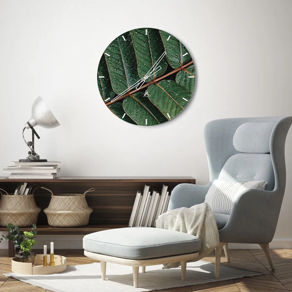 Reloj de pared - Reloj de vidrio - Primer plano de hojas con gotas de agua sobre un fondo oscuro - 30x30cm - En un ritmo verde - Decoración de pared moderna para salón, cocina y dormitorio ARTTOR
