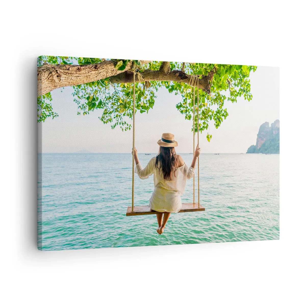 Cuadro sobre lienzo - Impresión de Imagen - Mujer en un columpio junto al mar en un paisaje tropical - 70x50cm - La vida es bella - Decoración de pared moderna para salón y dormitorio ARTTOR