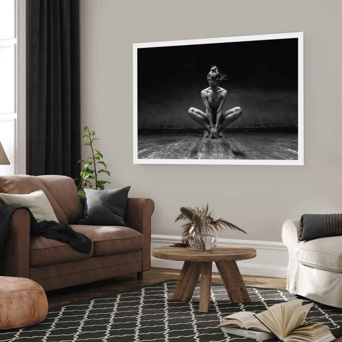 Póster - Un retrato en blanco y negro de una bailarina en plena concentración. - 100x70cm - Concentración de energía del baile - Decoración de pared moderna para salón y dormitorio ARTTOR