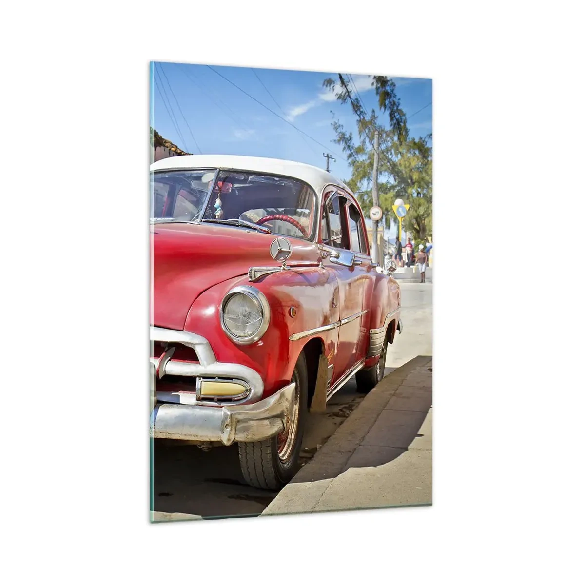 Cuadro sobre vidrio - Impresiones sobre Vidrio - Un coche clásico rojo aparcado en la calle en un día soleado. - 80x120cm - Solo en Cuba - Decoración de pared moderna para salón y dormitorio ARTTOR
