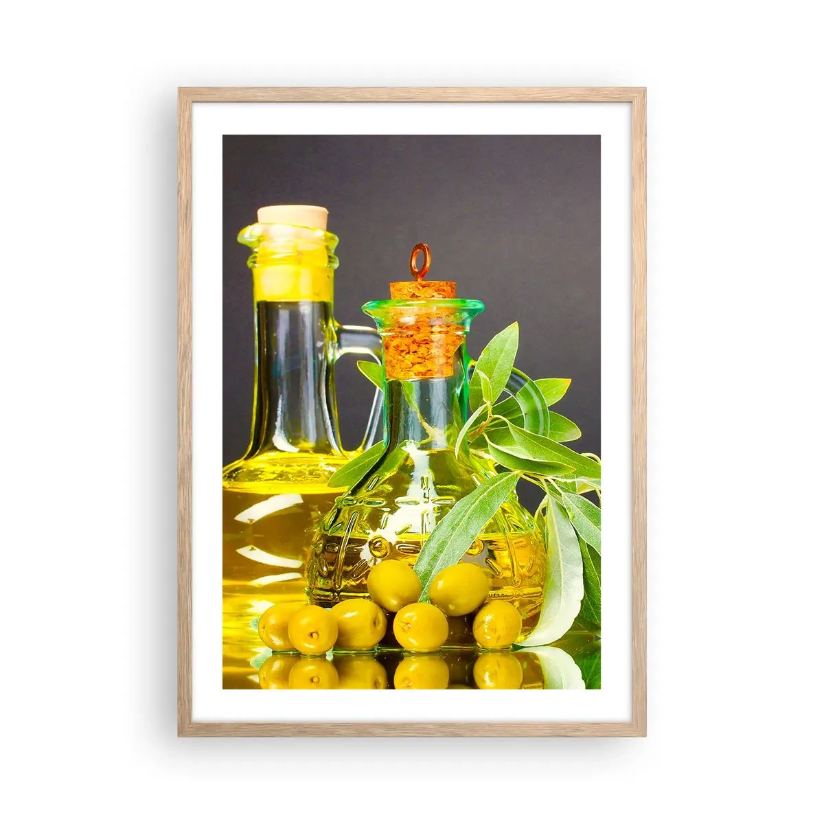 Póster en marco roble claro - Bodegón con aceitunas y aceite - 50x70 cm