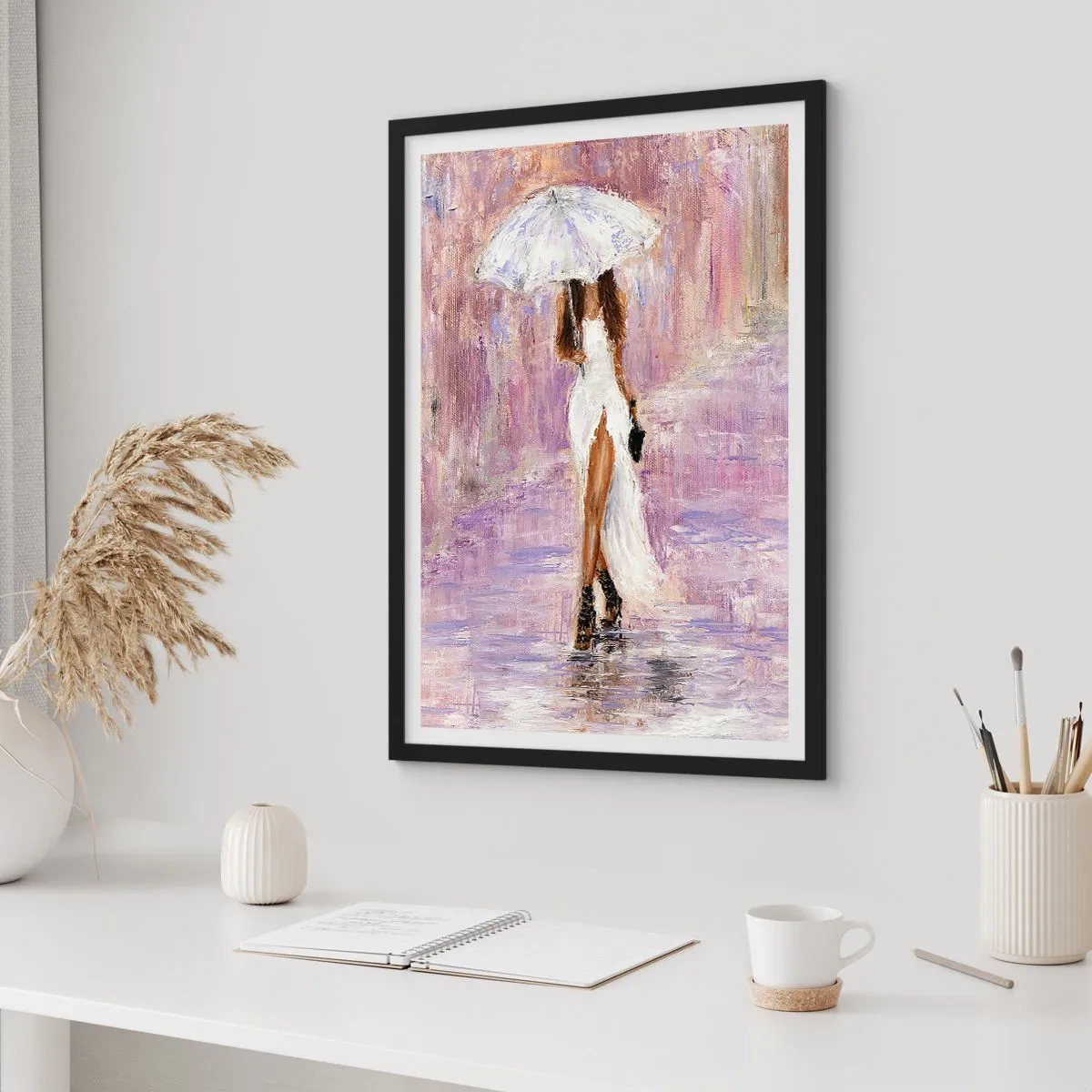 Póster en marco negro - Mujer con paraguas bajo la lluvia - 50x70cm - En la lluvia de lilas - Decoración de pared moderna para salón y dormitorio ARTTOR