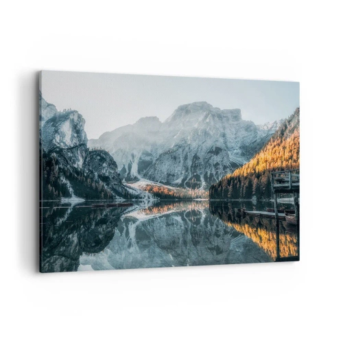 Cuadro sobre lienzo - Impresión de Imagen - Un paisaje de montaña reflejado en la tranquila superficie de un lago. - 120x80cm - Paisaje en el espejo - Decoración de pared moderna para salón y dormitorio ARTTOR