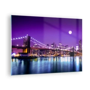 Cuadro sobre vidrio - Impresiones sobre Vidrio - El puente de Brooklyn y Manhattan de noche en tonos púrpuras - 70x50cm - Las luces de una gran ciudad en púrpura - Decoración de pared moderna para salón y dormitorio ARTTOR