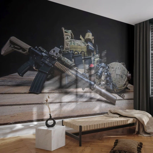 Fotomural Premium Sand - ¡Descansen! - Militar, Rifle, Arma - 500x350 cm