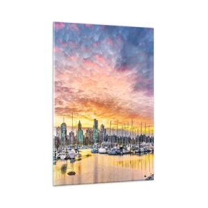 Cuadro sobre vidrio - Impresiones sobre Vidrio - Puerto deportivo con yates y paisaje urbano al atardecer - 80x120cm - Una ciudad de mil marineros - Decoración de pared moderna para salón y dormitorio ARTTOR