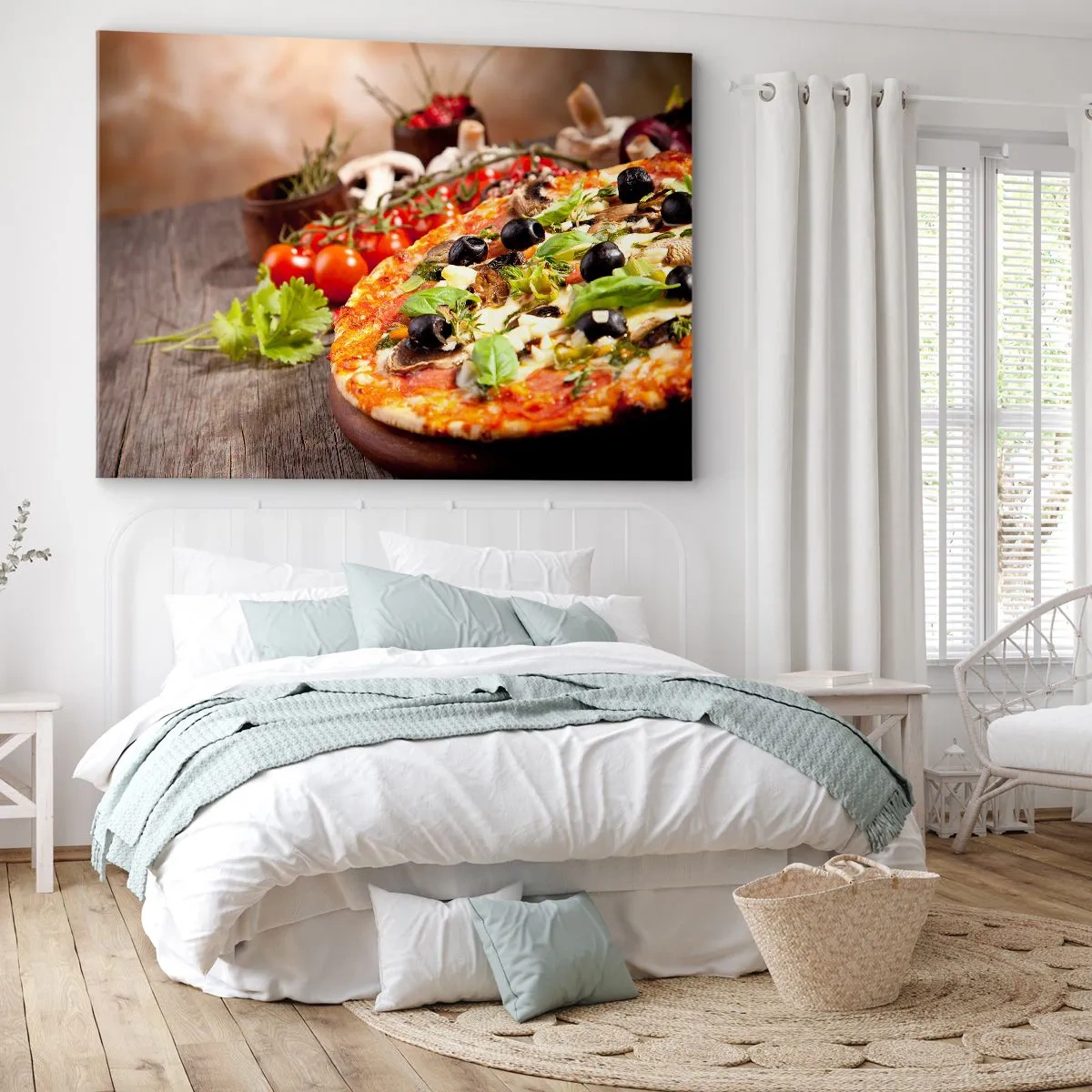 Cuadro sobre lienzo - Impresión de Imagen - Pizza con aceitunas, albahaca e ingredientes frescos sobre un fondo de madera. - 120x80cm - De ingredientes puros - Decoración de pared moderna para salón y dormitorio ARTTOR