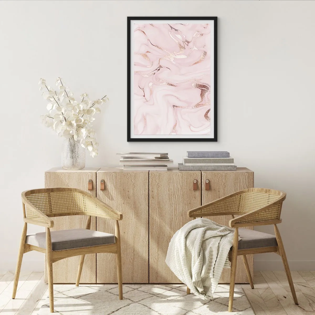 Póster en marco negro - En rosa - 50x70 cm