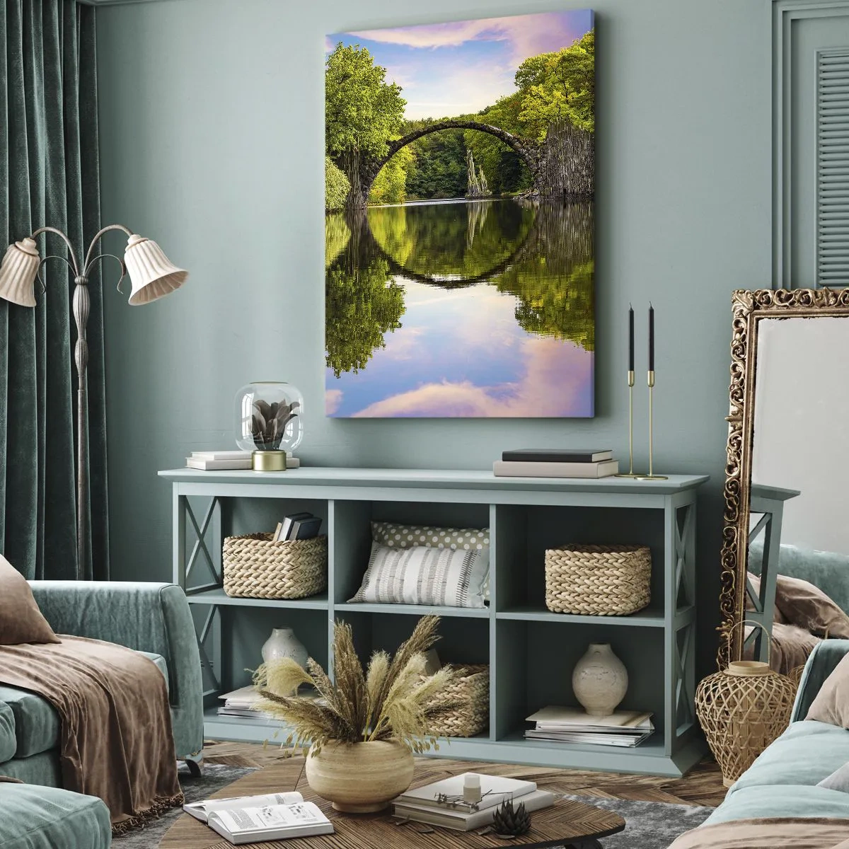 Cuadro sobre lienzo - Impresión de Imagen - Un puente de piedra sobre un río con un reflejo perfecto en el agua. - 80x120cm - En el punto de encuentro de dos mundos - Decoración de pared moderna para salón y dormitorio ARTTOR