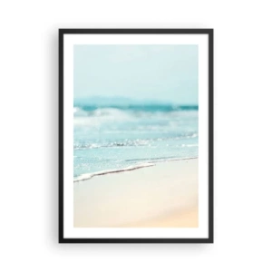 Póster en marco negro - Una playa apacible y olas tranquilas en colores pastel. - 50x70cm - Calor y brisa - Decoración de pared moderna para salón y dormitorio ARTTOR