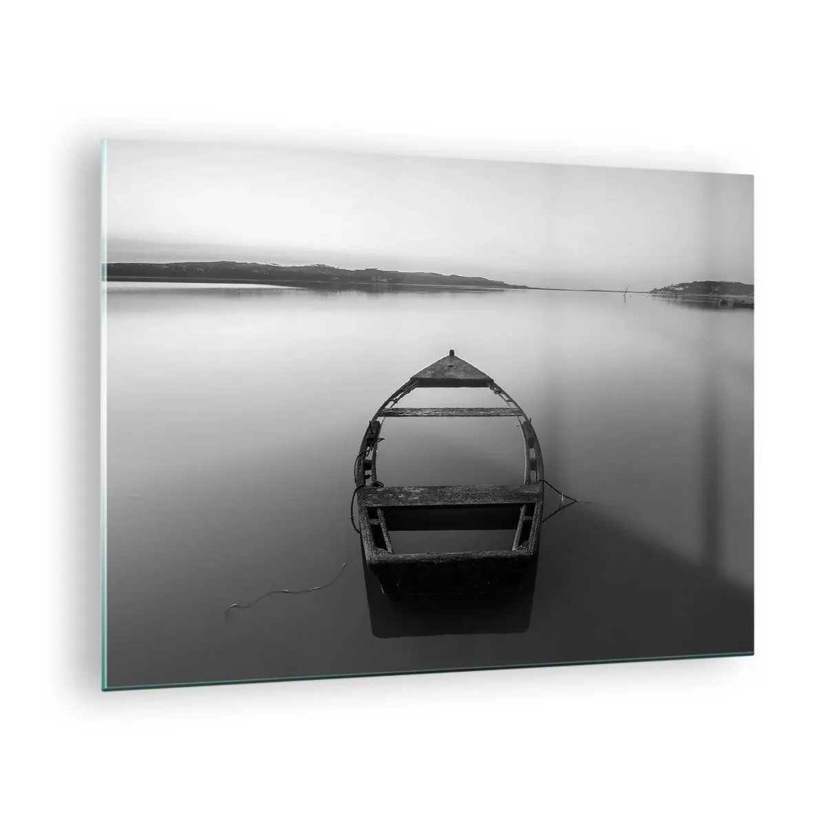 Cuadro sobre vidrio - Impresiones sobre Vidrio - Un viejo barco en una superficie de agua tranquila en blanco y negro. - 70x50cm - Anhelo y melancolía - Decoración de pared moderna para salón y dormitorio ARTTOR
