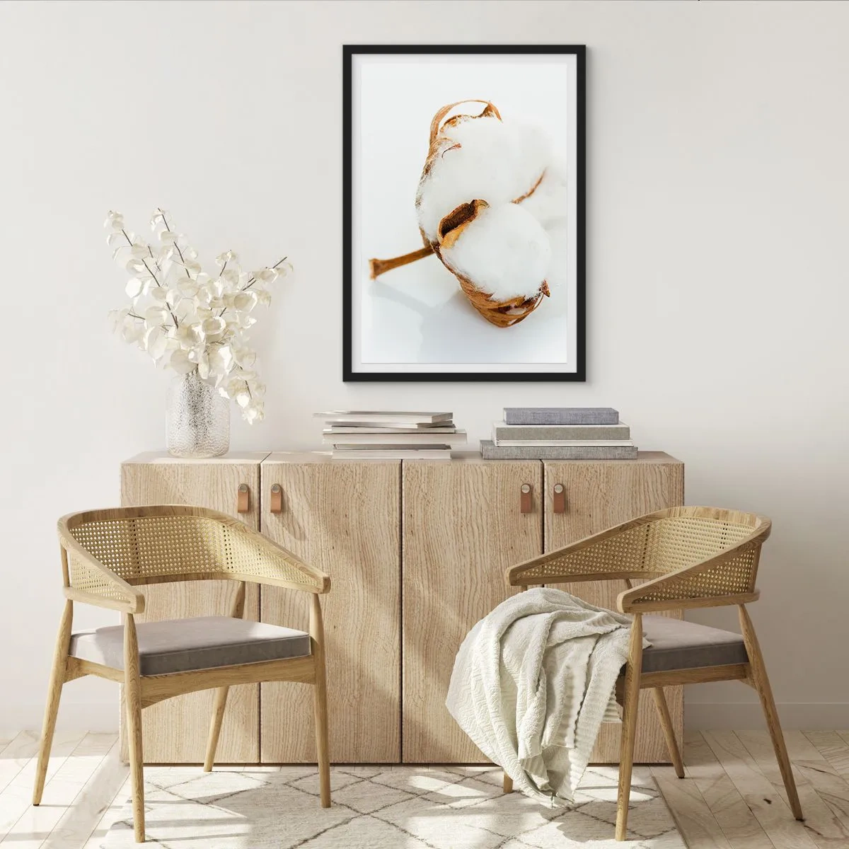 Póster en marco negro - Un primer plano de una rama de algodón con delicadas fibras blancas. - 50x70cm - Suave por naturaleza - Decoración de pared moderna para salón y dormitorio ARTTOR