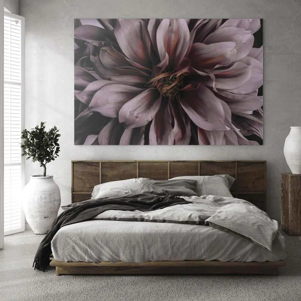 Cuadro sobre vidrio - Impresiones sobre Vidrio - Un primer plano de una flor oscura con pétalos de color púrpura y burdeos. - 70x50cm - Corazón floral - Decoración de pared moderna para salón y dormitorio ARTTOR