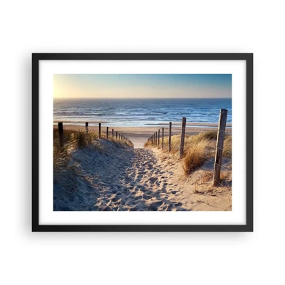 Póster en marco negro - El sonido del mar, el canto de los pájaros, una playa virgen entre las dunas... - 50x40 cm